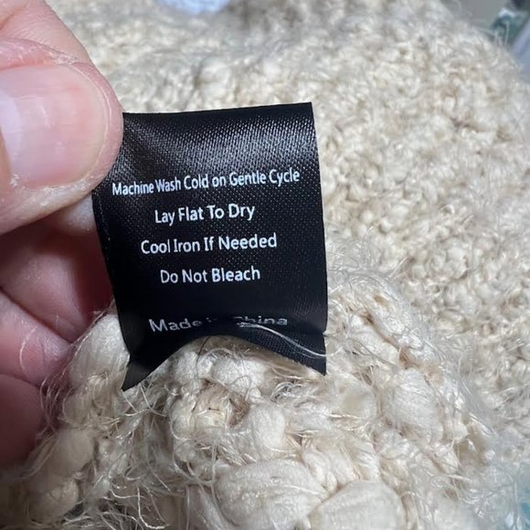 POL Eyelash Oversized Sweater in Oatmeal - Size M - Picture 9 of 9